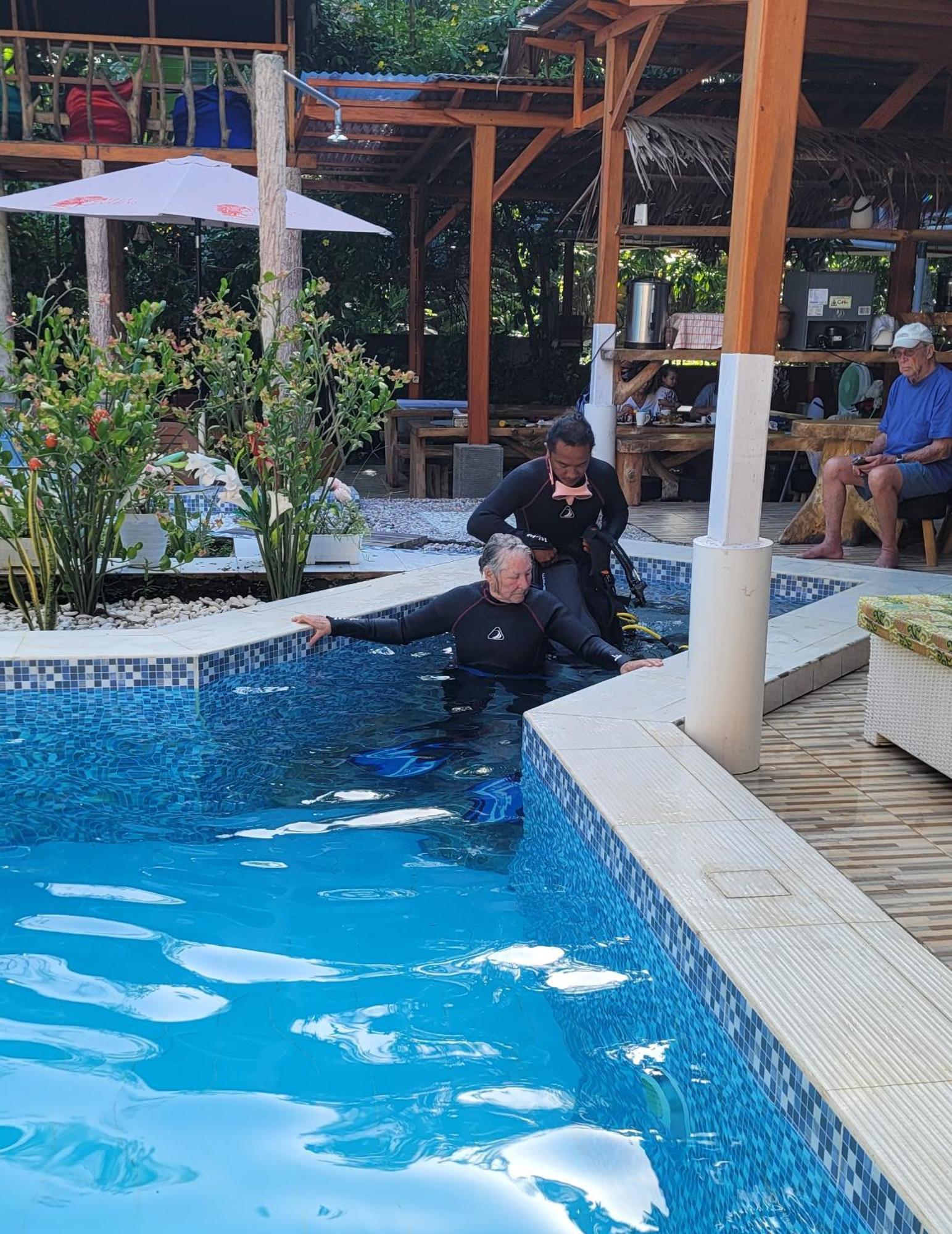 Bunaken Villa Queen'S Dive มานาโด ภายนอก รูปภาพ